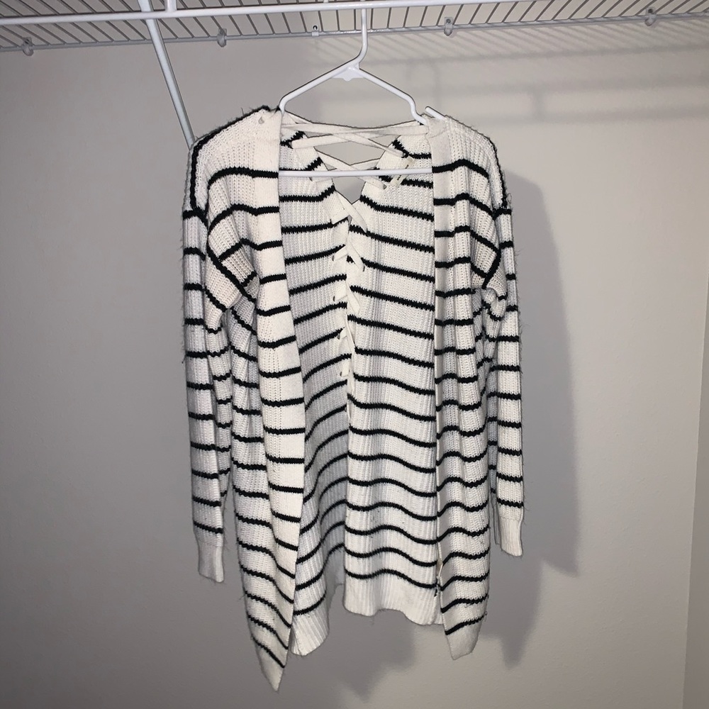 Cris-cross back cardigan